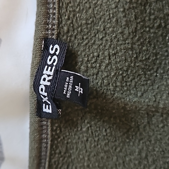 Express - Picture 3 of 4